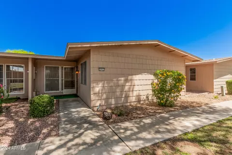 10551 W Palmeras Dr N, Sun City, AZ 85373