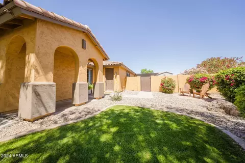 1224 E Nightingale Ln, Gilbert, AZ 85298 photo 5