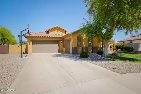 1224 E Nightingale Ln, Gilbert, AZ 85298 photo 2