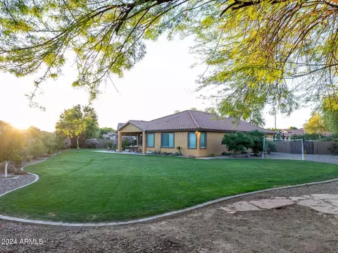 1224 E Nightingale Ln, Gilbert, AZ 85298 photo 3