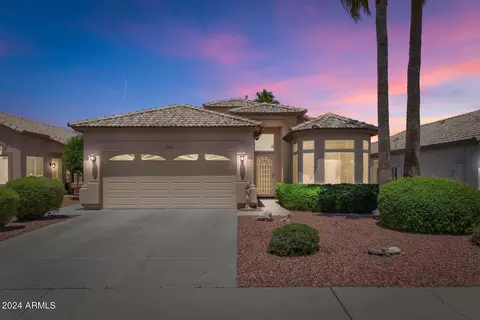 10352 W Potter Dr, Peoria, AZ 85382