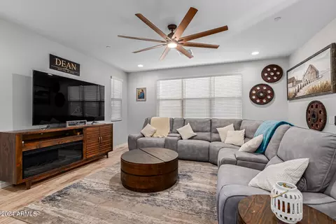 8345 E Impala Ave, Mesa, AZ 85209 photo 5