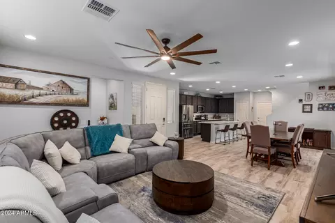 8345 E Impala Ave, Mesa, AZ 85209 photo 3