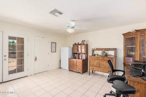 2015 E Claire Dr, Phoenix, AZ 85022 photo 10