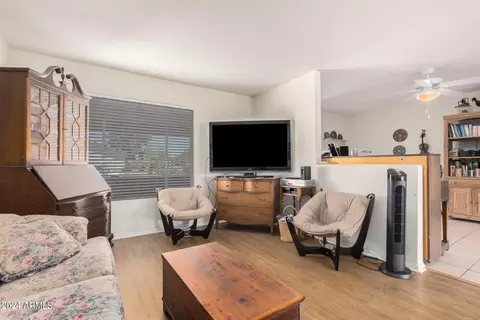 2015 E Claire Dr, Phoenix, AZ 85022 photo 7