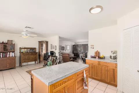 2015 E Claire Dr, Phoenix, AZ 85022 photo 11
