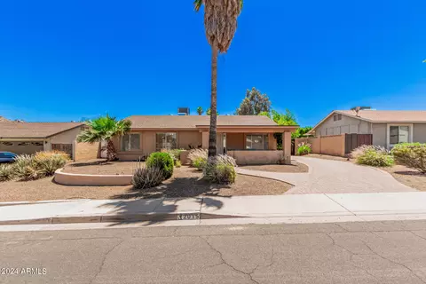 2015 E Claire Dr, Phoenix, AZ 85022