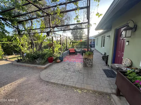 1216 E Oregon Ave, Phoenix, AZ 85014 photo 5