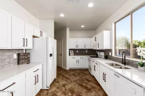 12623 W Apodaca Dr, Litchfield Park, AZ 85340