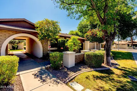 3339 S Parkside Dr, Tempe, AZ 85282