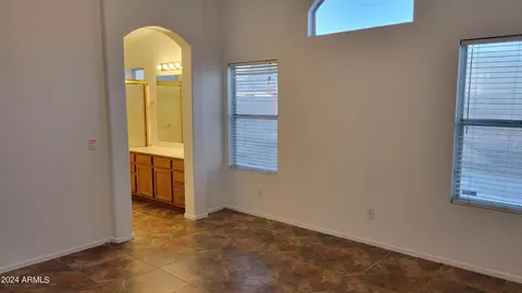 3247 E Kerry Ln, Phoenix, AZ 85050 photo 5