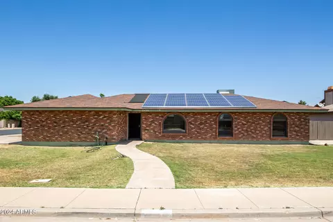 2428 E Kenwood Cir, Mesa, AZ 85213
