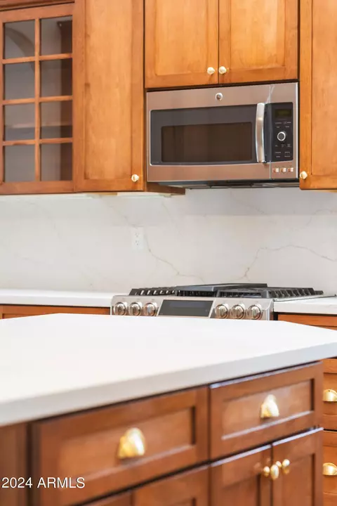 Kitchen - 2155 E Skyline Dr, Flagstaff, AZ 86004 photo 3 of 10