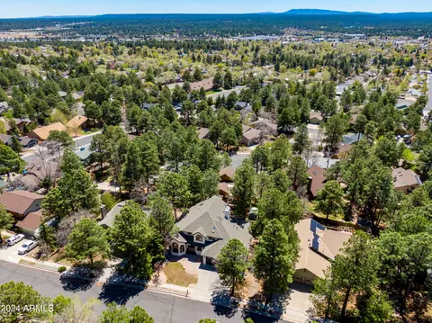 View/Area - 2155 E Skyline Dr, Flagstaff, AZ 86004 photo 6 of 9
