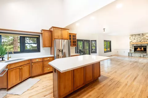 Kitchen - 2155 E Skyline Dr, Flagstaff, AZ 86004 photo 8 of 10