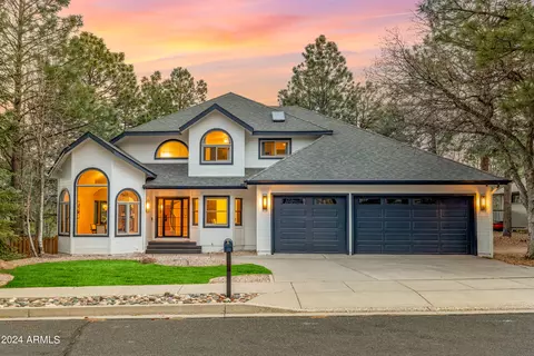 Exterior - 2155 E Skyline Dr, Flagstaff, AZ 86004 photo 6 of 20