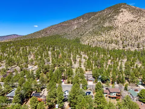 View/Area - 2155 E Skyline Dr, Flagstaff, AZ 86004 photo 4 of 9