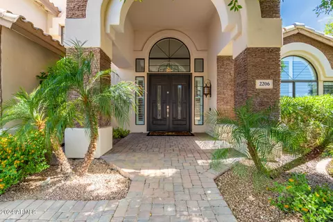 2206 E Sapium Way, Phoenix, AZ 85048 photo 6