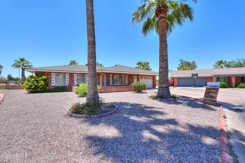 7005 E Colonial Club Dr, Mesa, AZ 85208