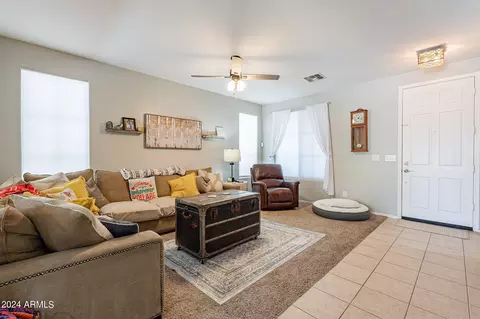 2538 W Shackleton Dr, Phoenix, AZ 85086 photo 4