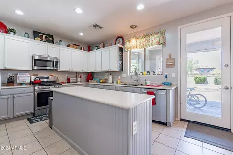 2538 W Shackleton Dr, Phoenix, AZ 85086 photo 9