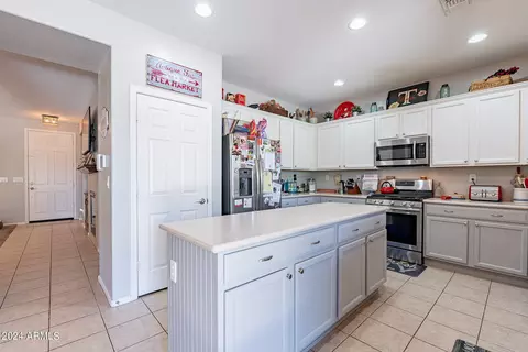 2538 W Shackleton Dr, Phoenix, AZ 85086 photo 10