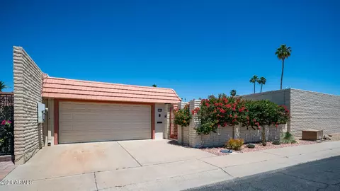10708 W Bayside Rd, Sun City, AZ 85351