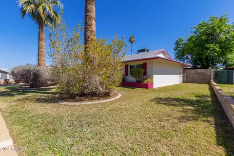 14015 N 34th Dr, Phoenix, AZ 85053 photo 5