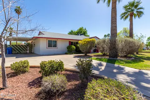 14015 N 34th Dr, Phoenix, AZ 85053 photo 2