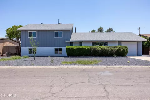 1127 E Laurel Dr, Casa Grande, AZ 85122