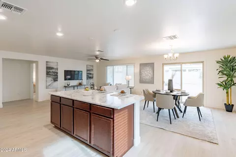 1753 E Grenadine Rd, Phoenix, AZ 85040 photo 7