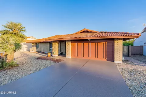 10621 W Griswold Rd, Peoria, AZ 85345