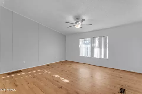 895 E 4th Ave, Apache Junction, AZ 85119 photo 15