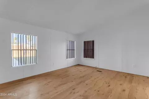 895 E 4th Ave, Apache Junction, AZ 85119 photo 16