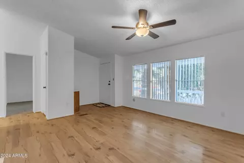 895 E 4th Ave, Apache Junction, AZ 85119 photo 3