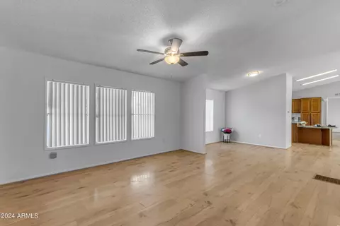 895 E 4th Ave, Apache Junction, AZ 85119 photo 6