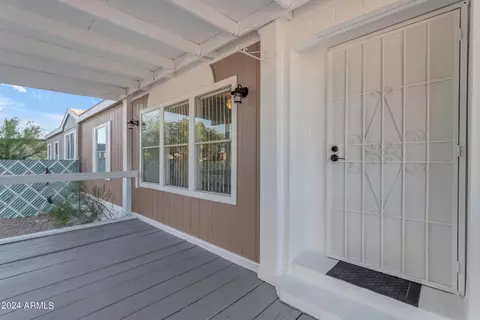 895 E 4th Ave, Apache Junction, AZ 85119 photo 2