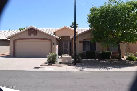 7585 W Menadota Dr, Glendale, AZ 85308