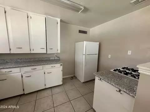 2221 E Virginia Ave, Phoenix, AZ 85006 photo 6