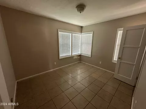 2221 E Virginia Ave, Phoenix, AZ 85006 photo 13
