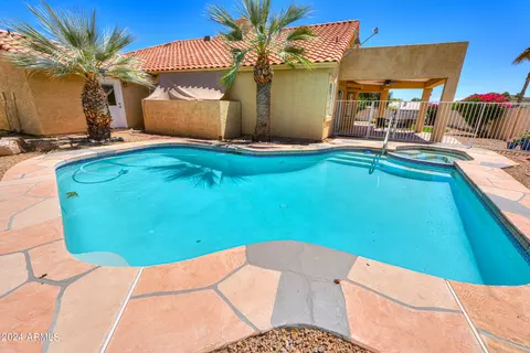 1247 E Marketplace Way SE, Phoenix, AZ 85048