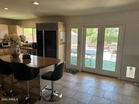 301 E Caribbean Ln, Phoenix, AZ 85022 photo 8