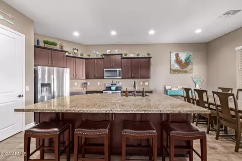1727 E Hidalgo St, Apache Junction, AZ 85119 photo 4