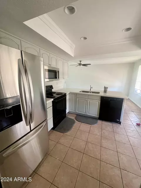 3707 E Columbine Dr, Phoenix, AZ 85032 photo 3