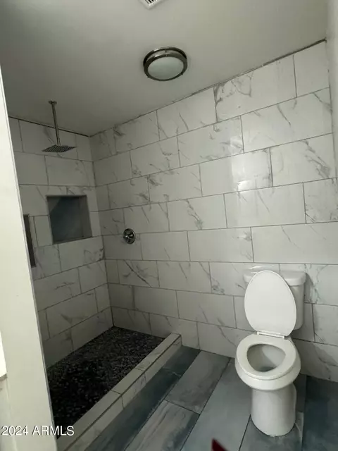 2002 N 38th Dr, Phoenix, AZ 85009 photo 12