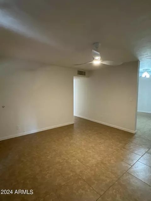 2002 N 38th Dr, Phoenix, AZ 85009 photo 7