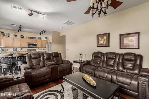 2713 E Schiliro Cir, Phoenix, AZ 85032 photo 15
