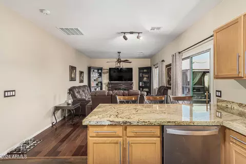 2713 E Schiliro Cir, Phoenix, AZ 85032 photo 7