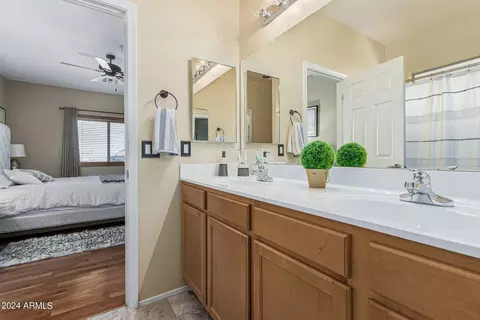 2713 E Schiliro Cir, Phoenix, AZ 85032 photo 21