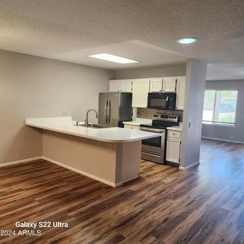 1918 E Grandview Dr, Phoenix, AZ 85022 photo 5